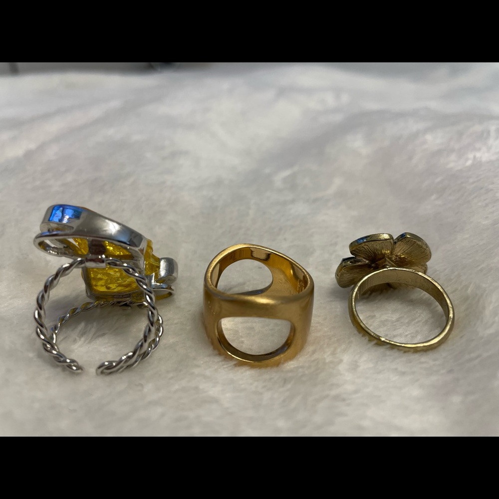 Rings - Picture 3 of 3